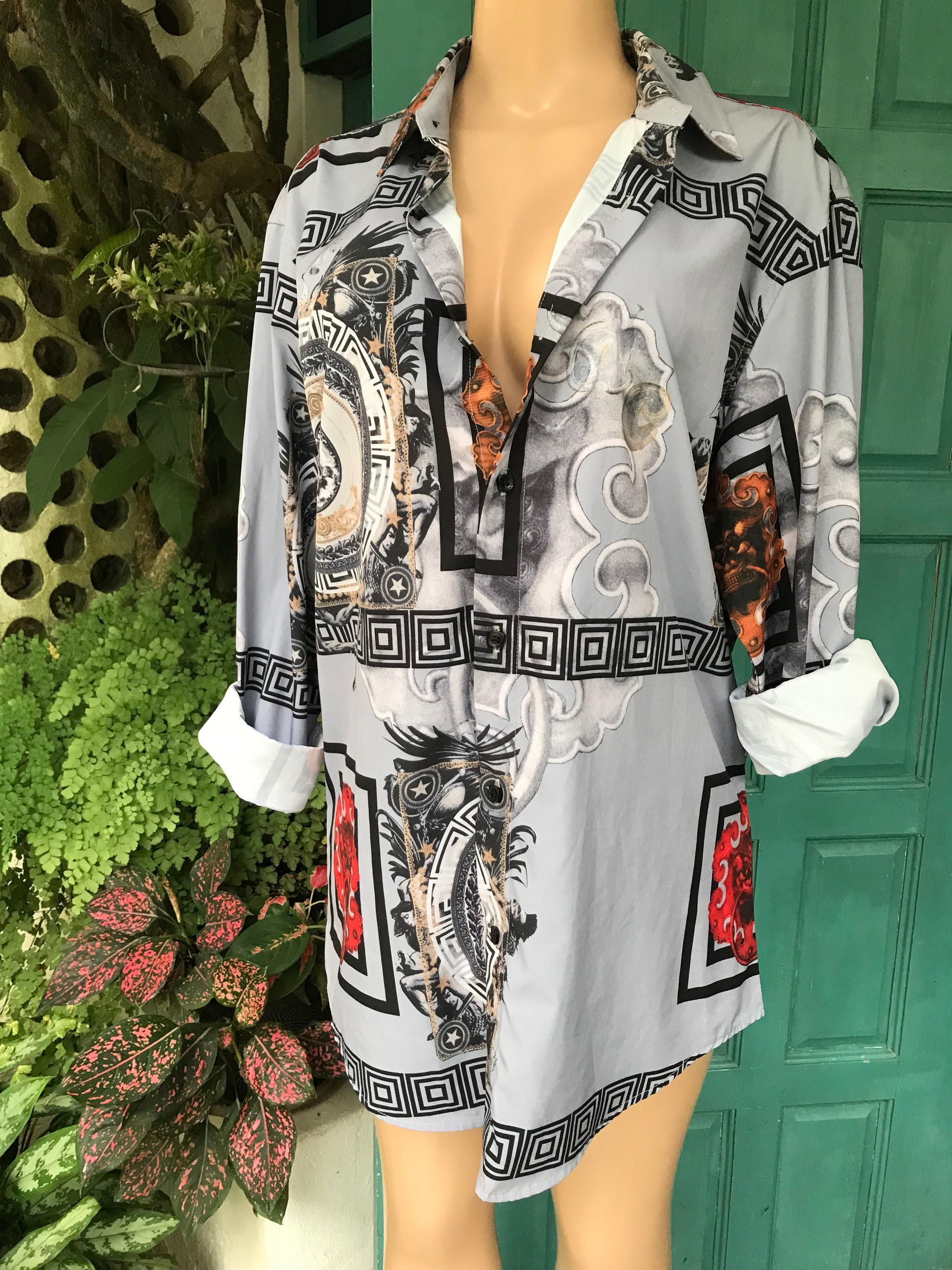 Men's fancy print grey shirt... L