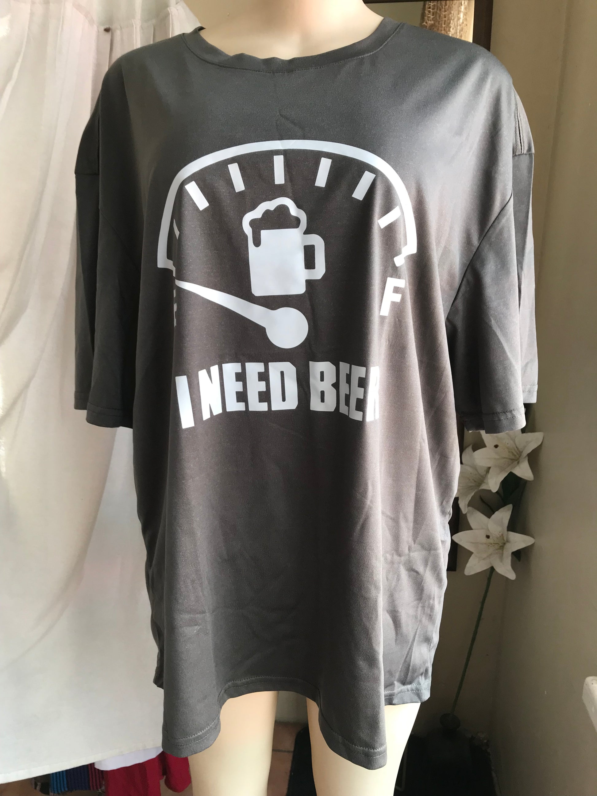 new black graphic tee 'i need beer' ;;; /xl ... unisex