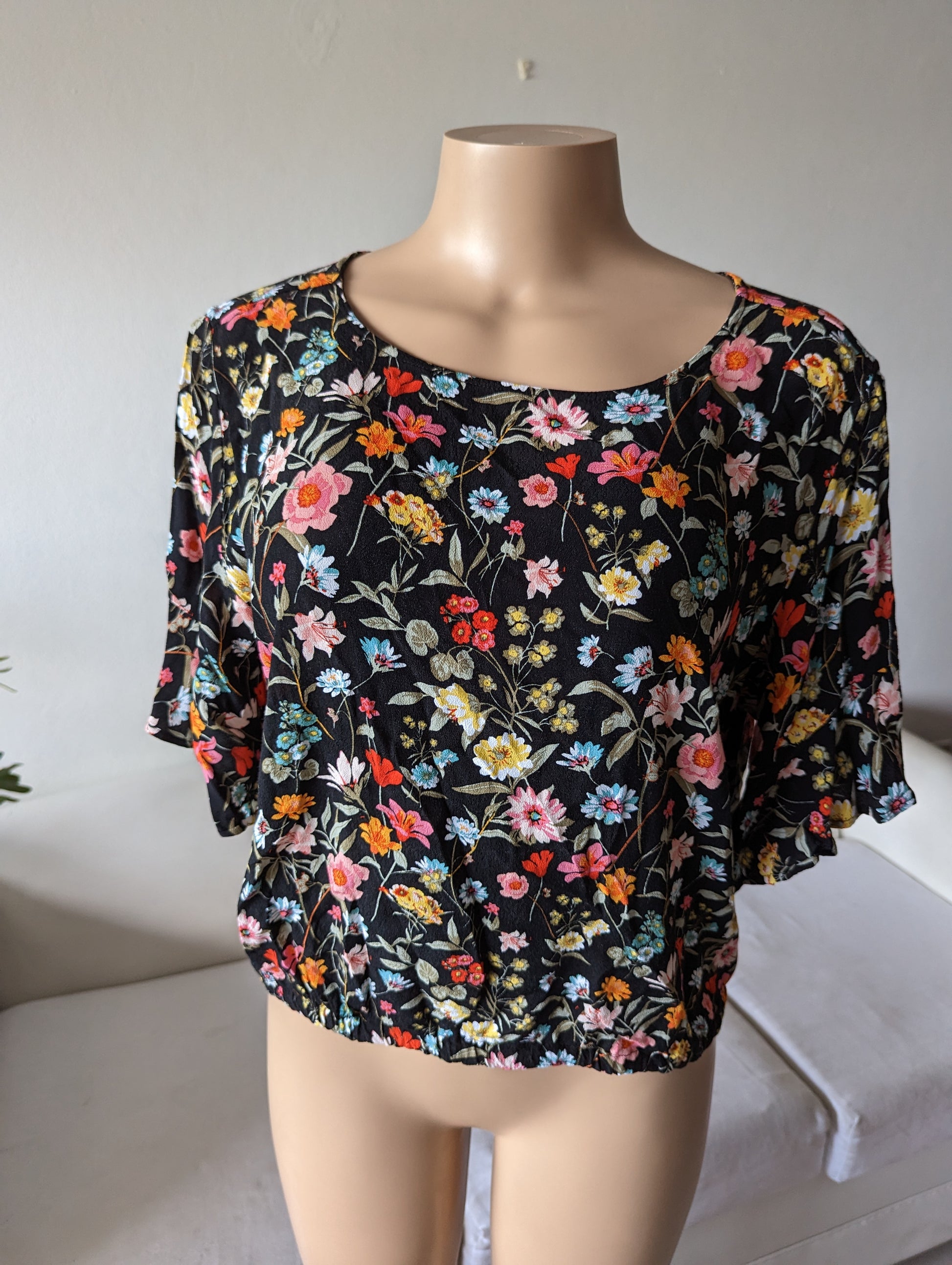 Ann Taylor floral work play short sleeve blouse Black ...