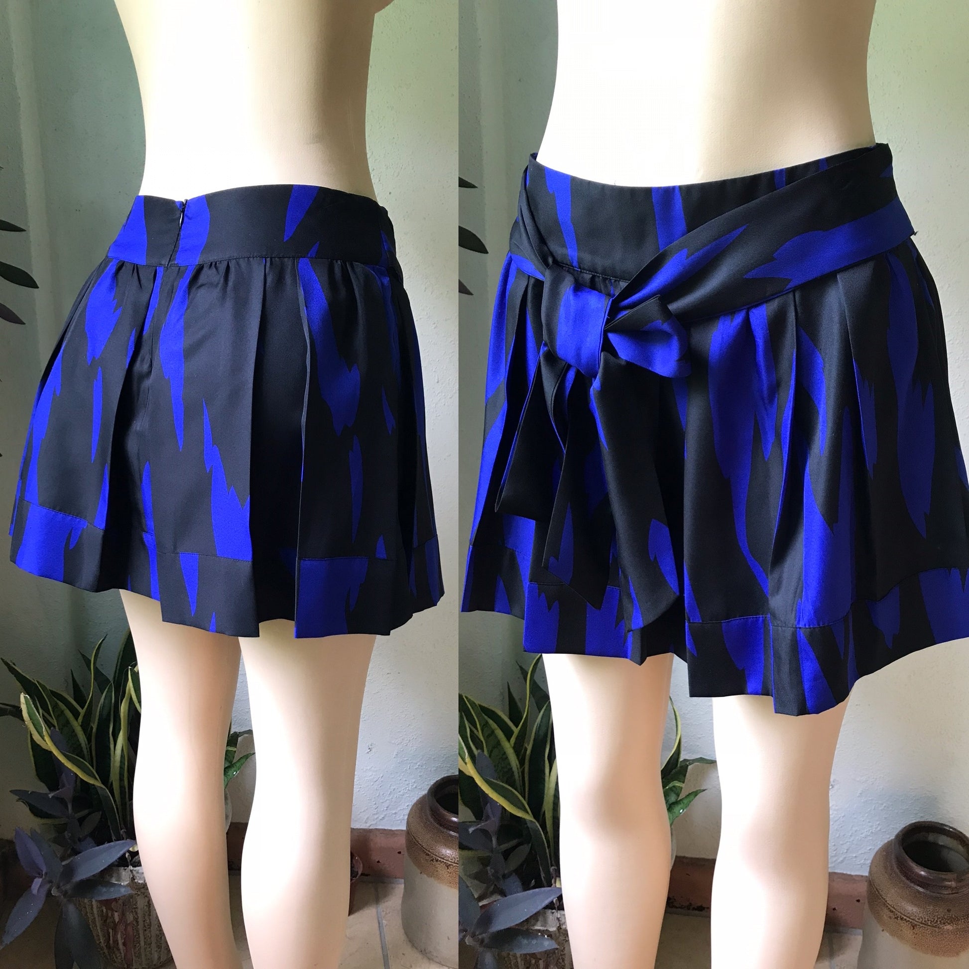 Bowtie Pleat Skater Skirt Blue Black - S