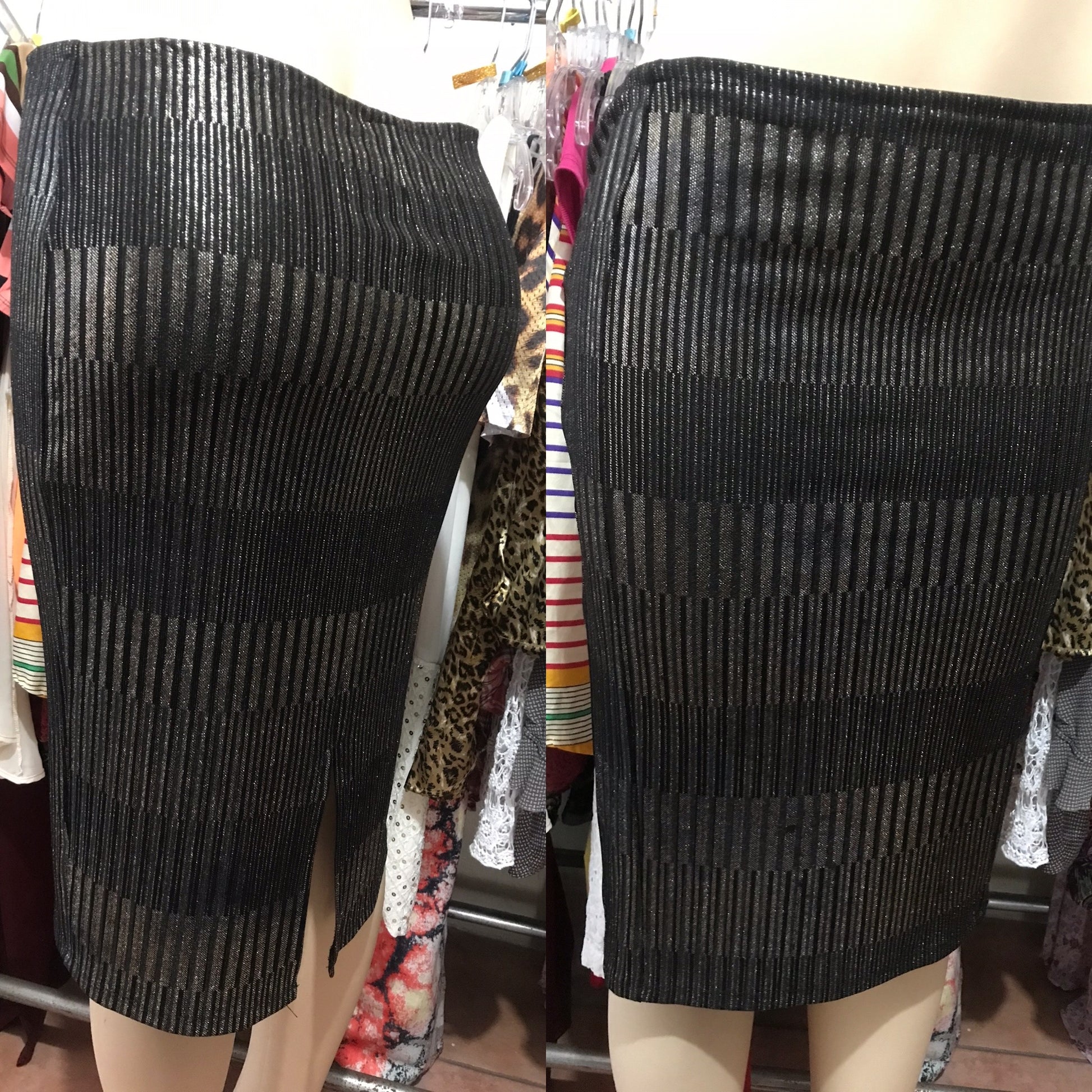Black & Gold Print Bodycon Skirt - M