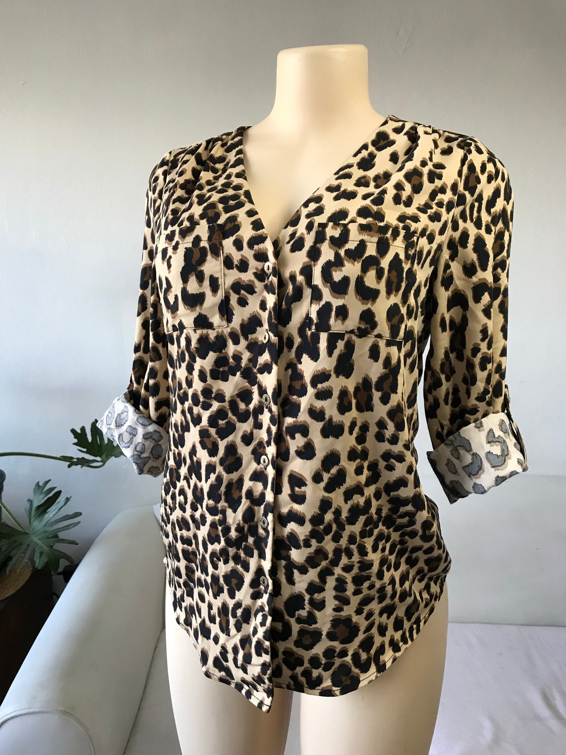 Guess Silky Cheetah Print Button Down Blouse - XS/