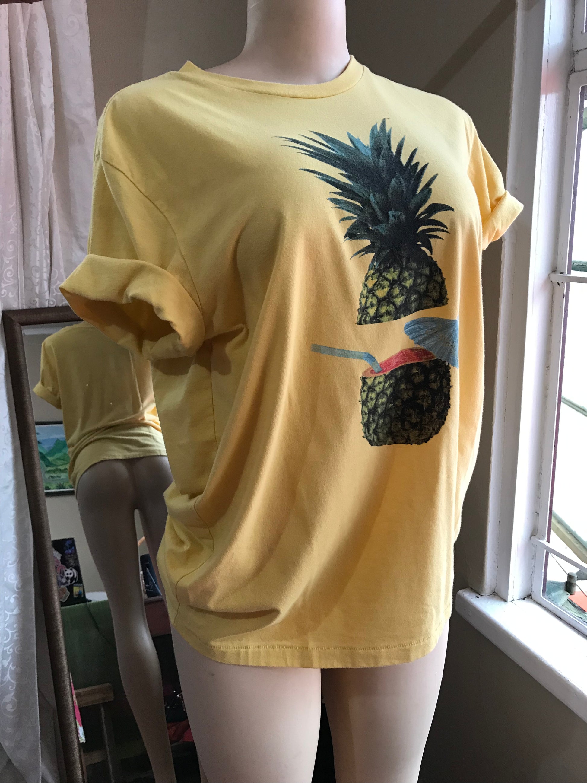 Aeropostale Yellow Pineapple Graphic Tee - L