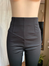 Load image into Gallery viewer, Fitted black high waisted professional pants ::: s lll
