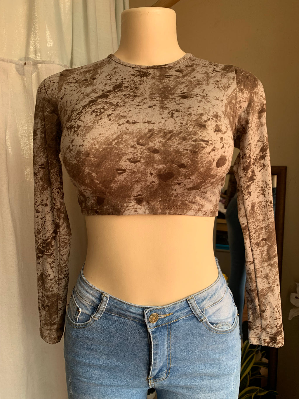 Long sleeve marbled green/brown crop top with tie back detail … Xs