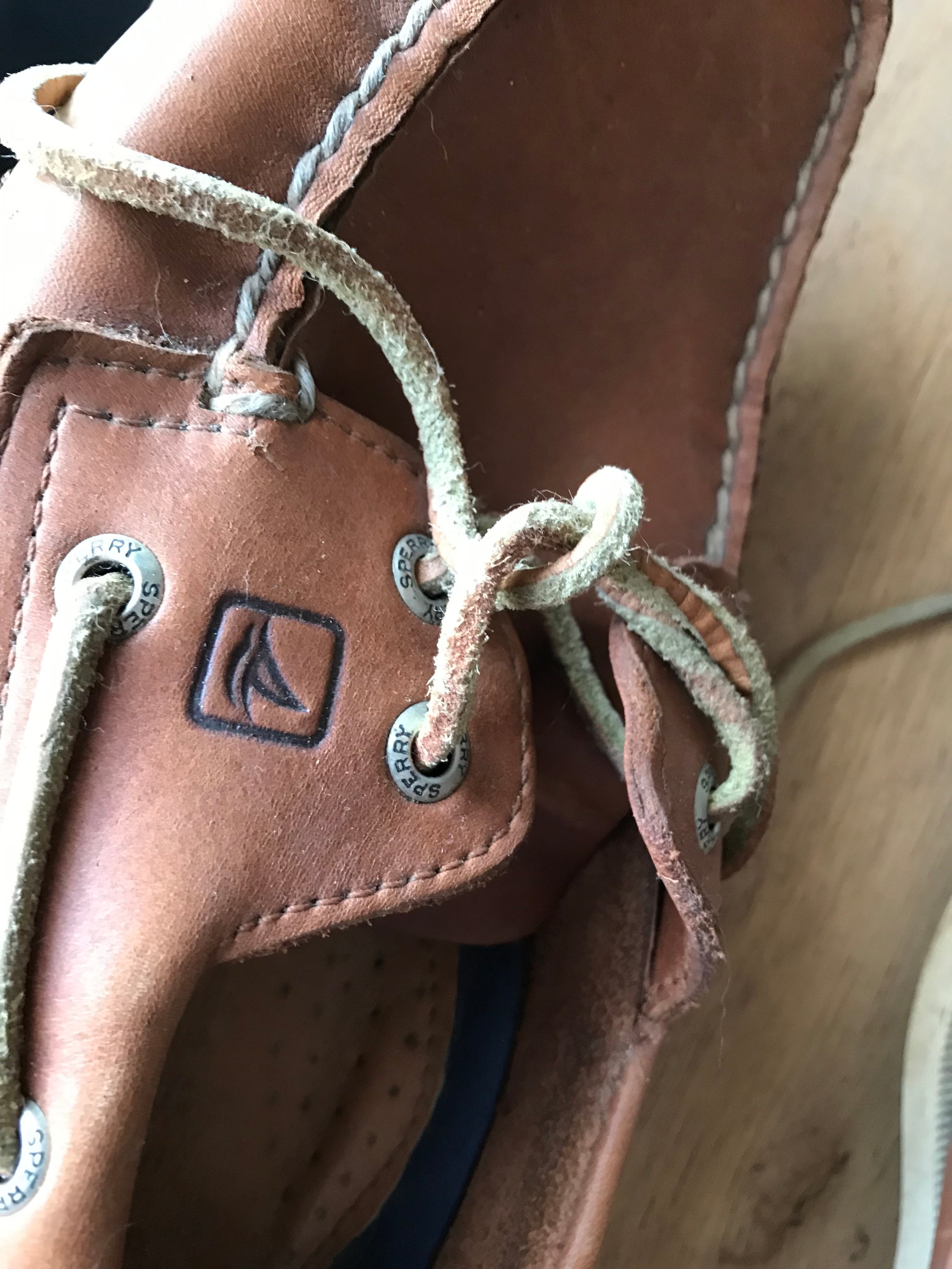 Sperry Men's brown leather boat shoe /// size mens 9 or women's 10.5