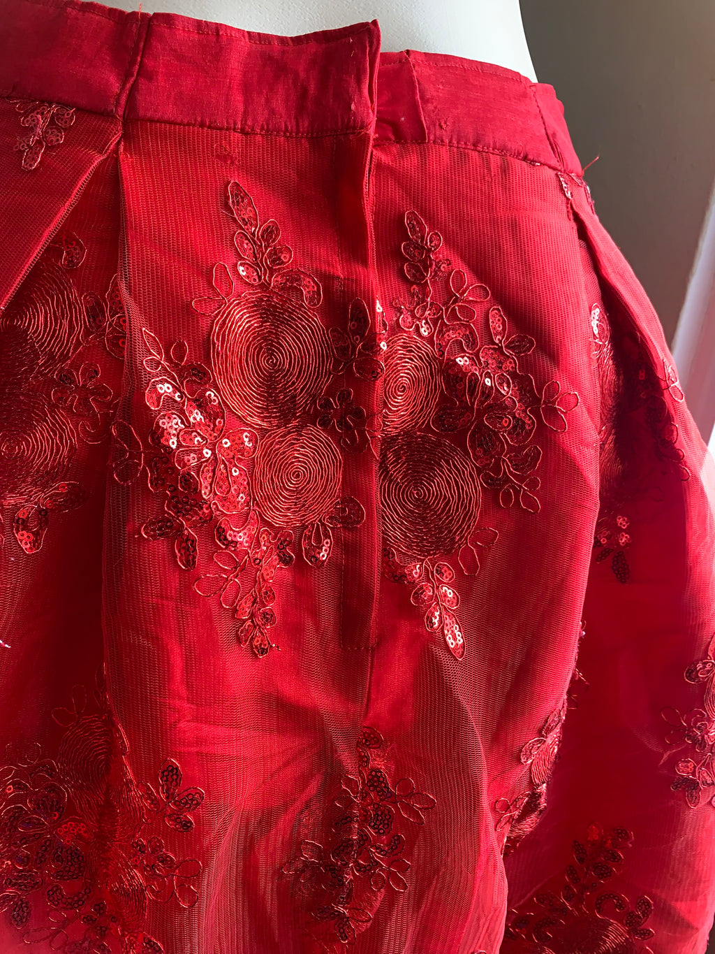 Red balloon skirt M/L
