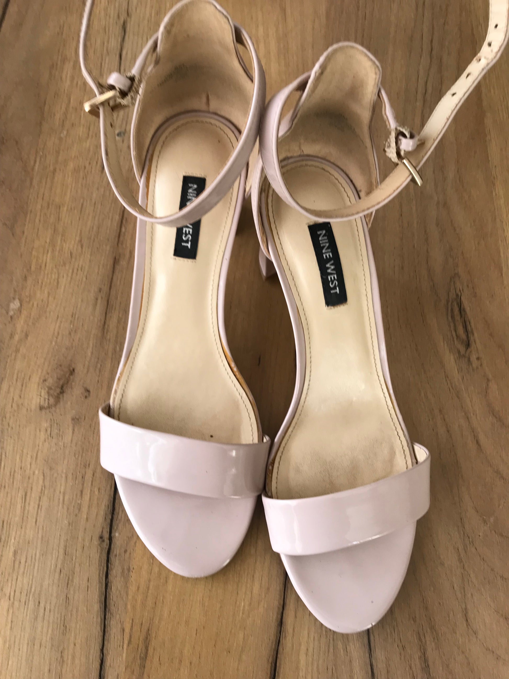 Nine West low heals nude lavender /// size 8