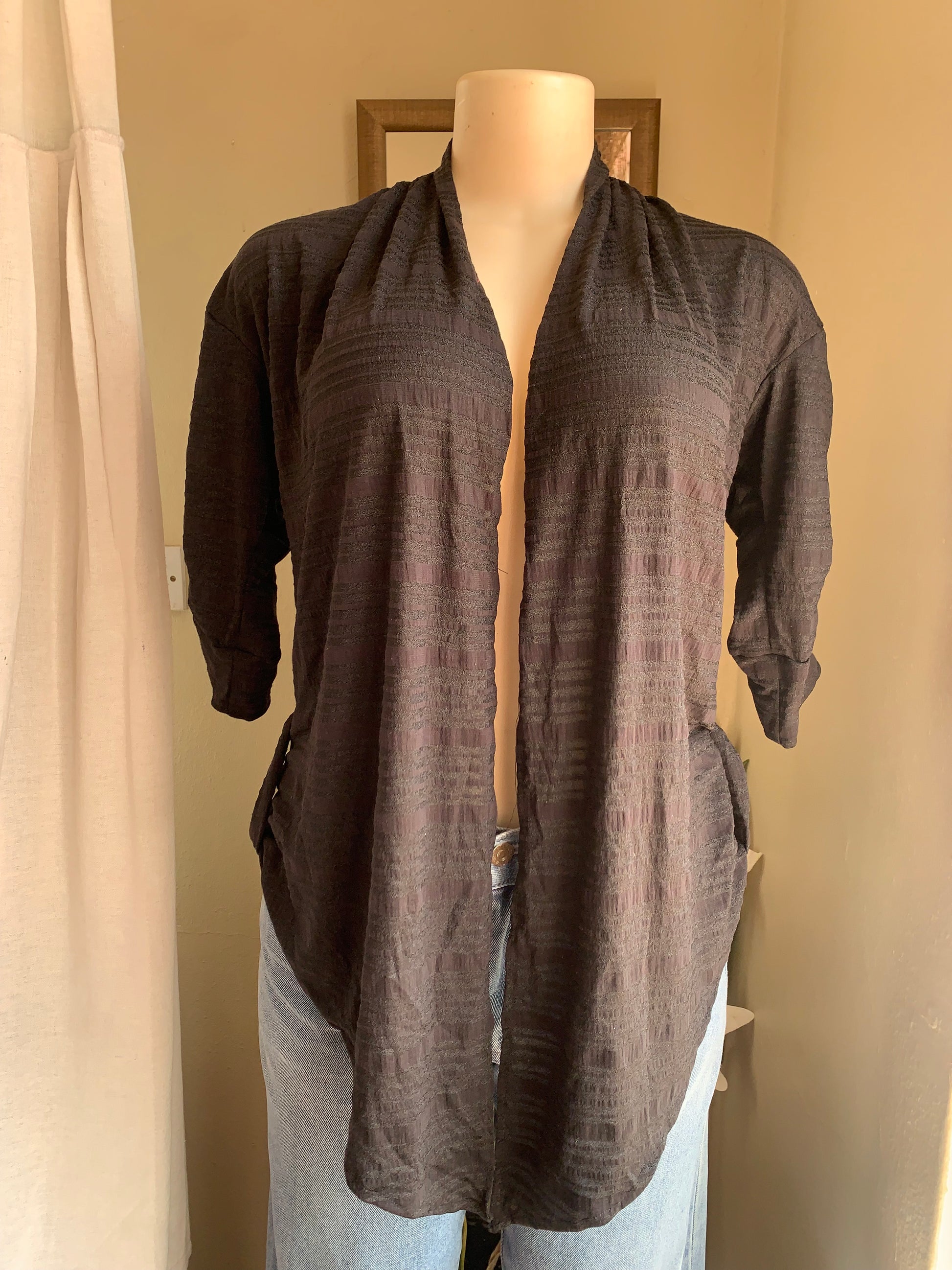 black cardigan cover up >>> M-L