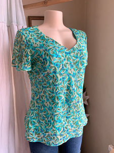 Leaf and floral patterned green blouse size 10 …