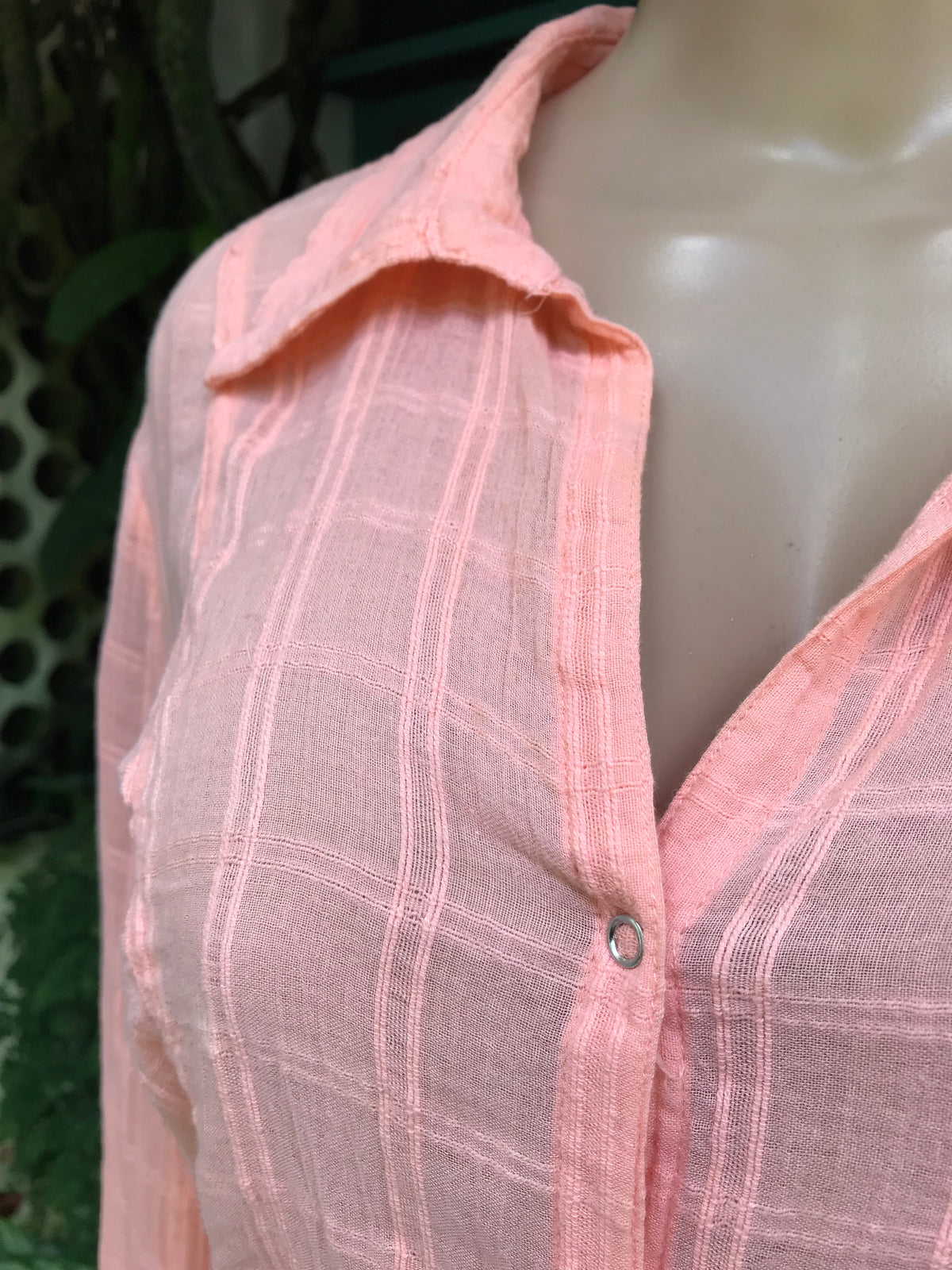 retro organic peach paper thin button blouse... M ,,,