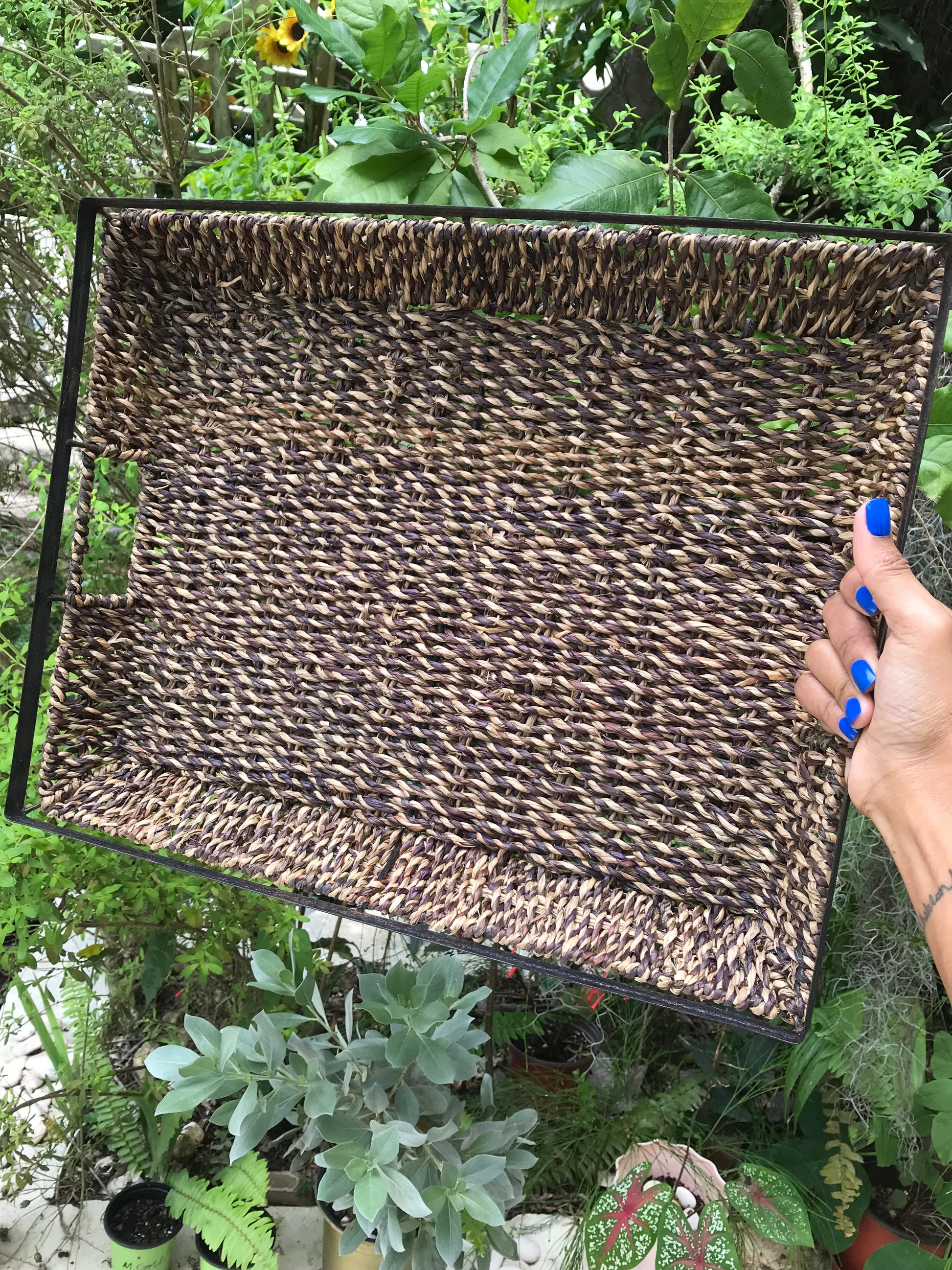Woven tray +++