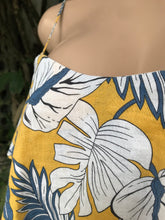 Load image into Gallery viewer, organic mustard spaghetti flounce crop top leaves ... s ,,,
