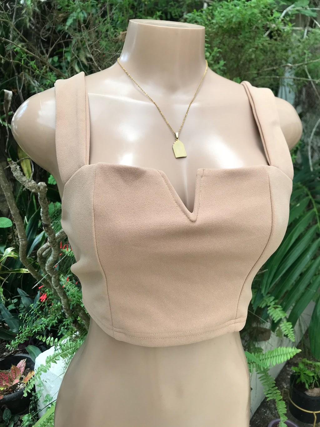Cream V Wire Minimal Style Crop Top ... M