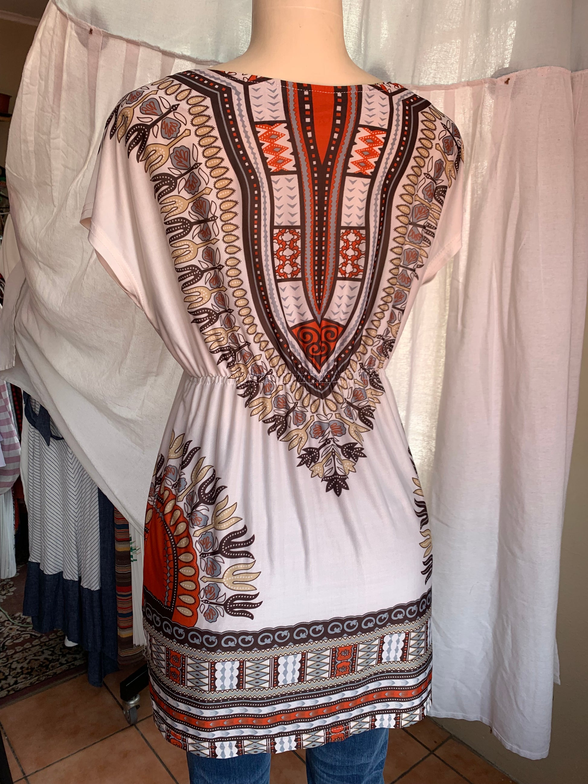 African print white dress … m/L