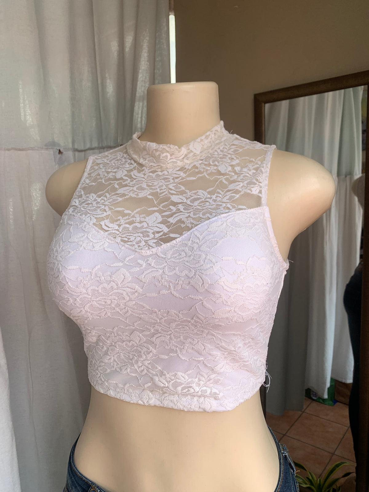 White Lace crop with sweetheart neckline detail s