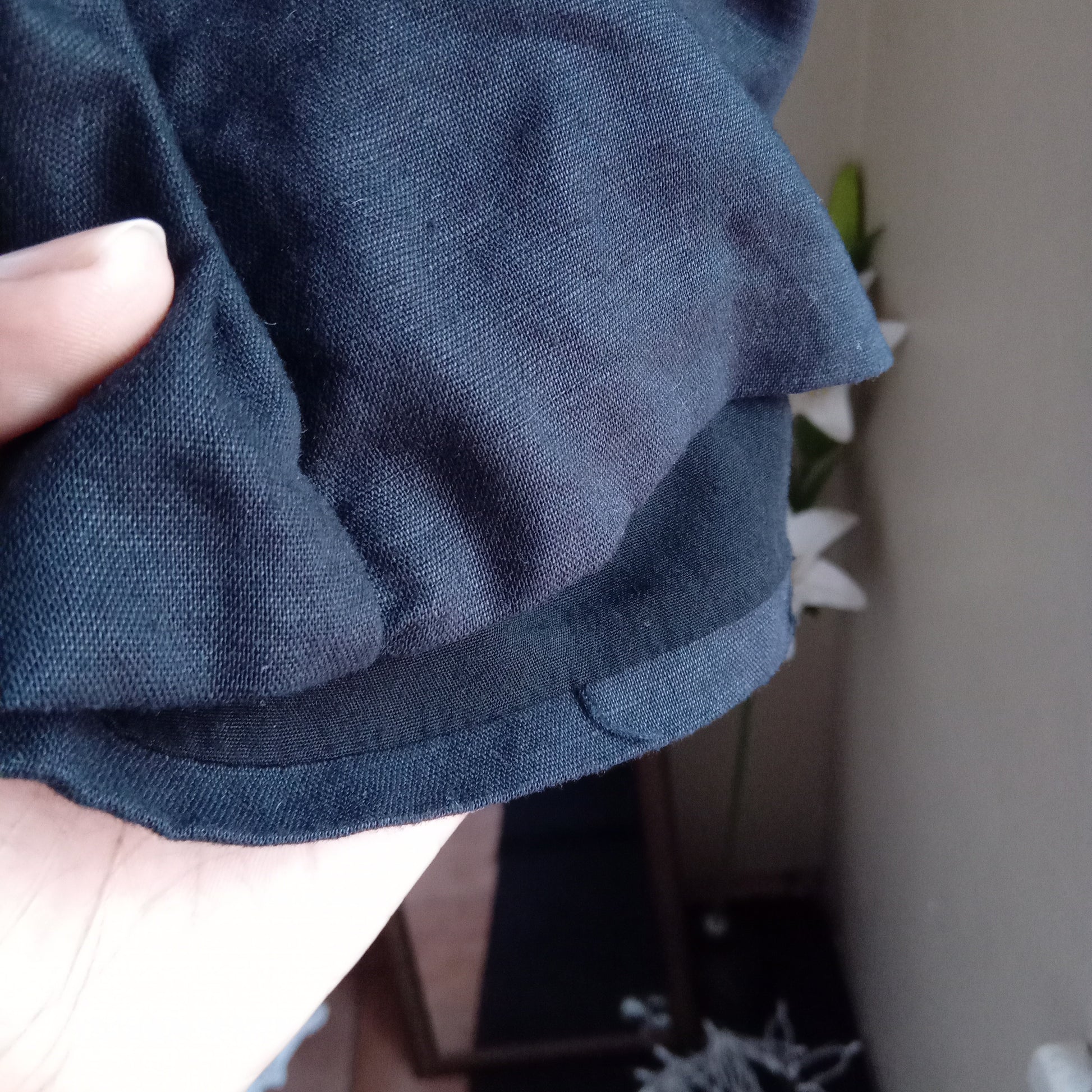 Black linen one shoulder crop top... m