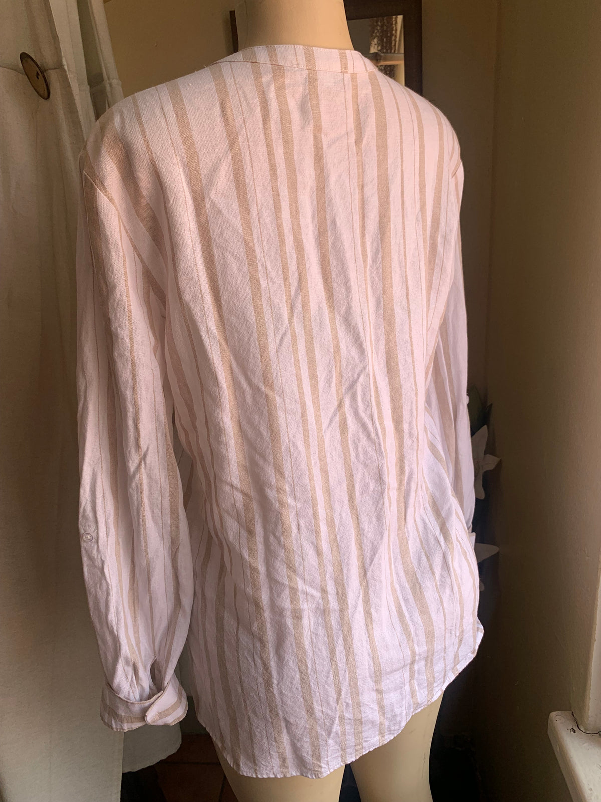 Nine West White & Sand Stripe Linen Button Down ... M ,,,