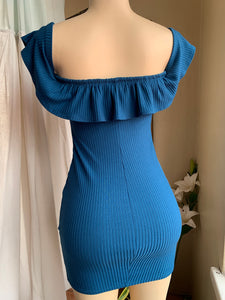 Off the shoulder ruffle sleeve mini dress / slll