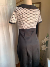 Load image into Gallery viewer, B+W collared midi dress with polka dot top size 38
