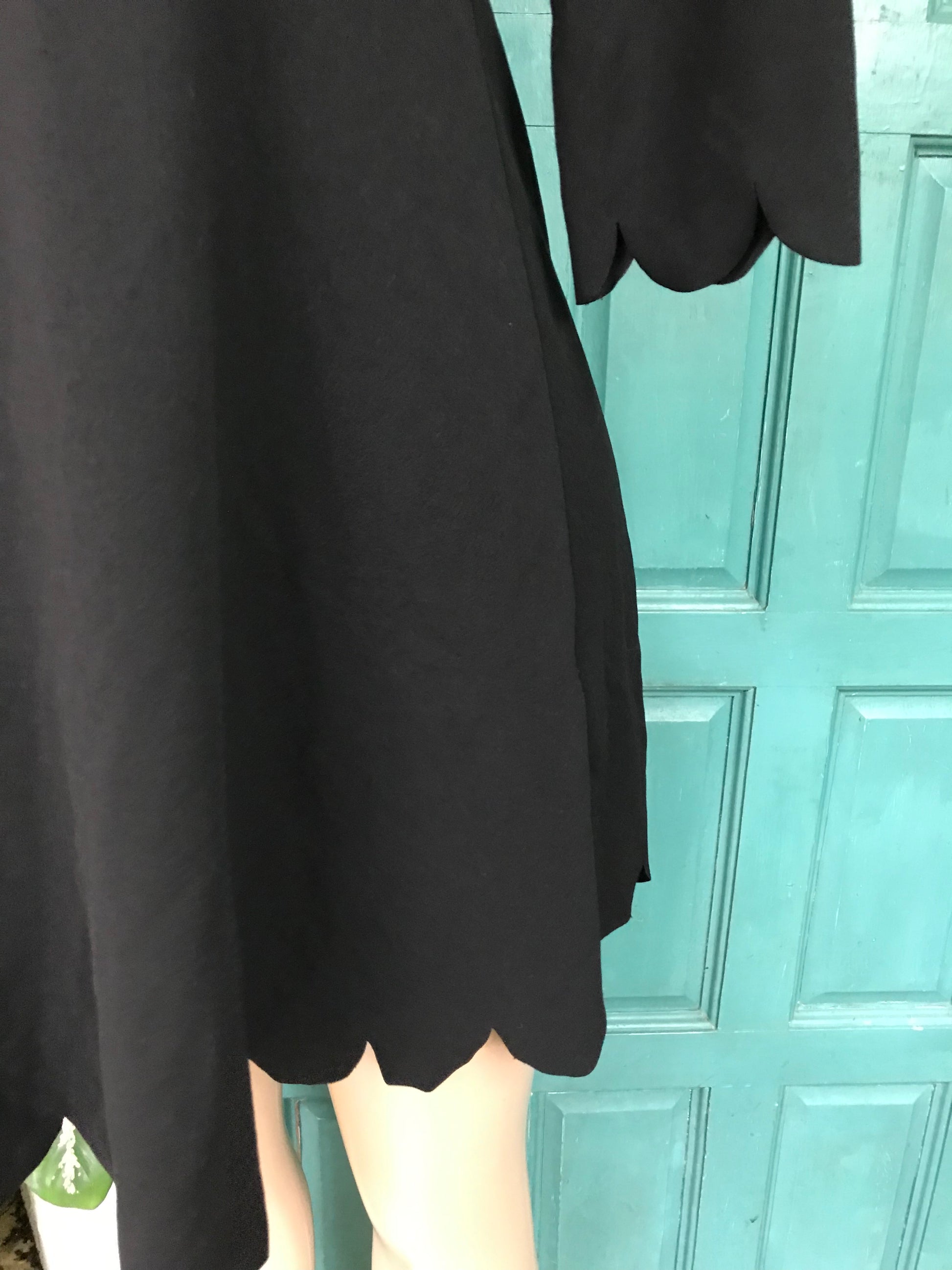 Black bubble cut long sleeve dress M