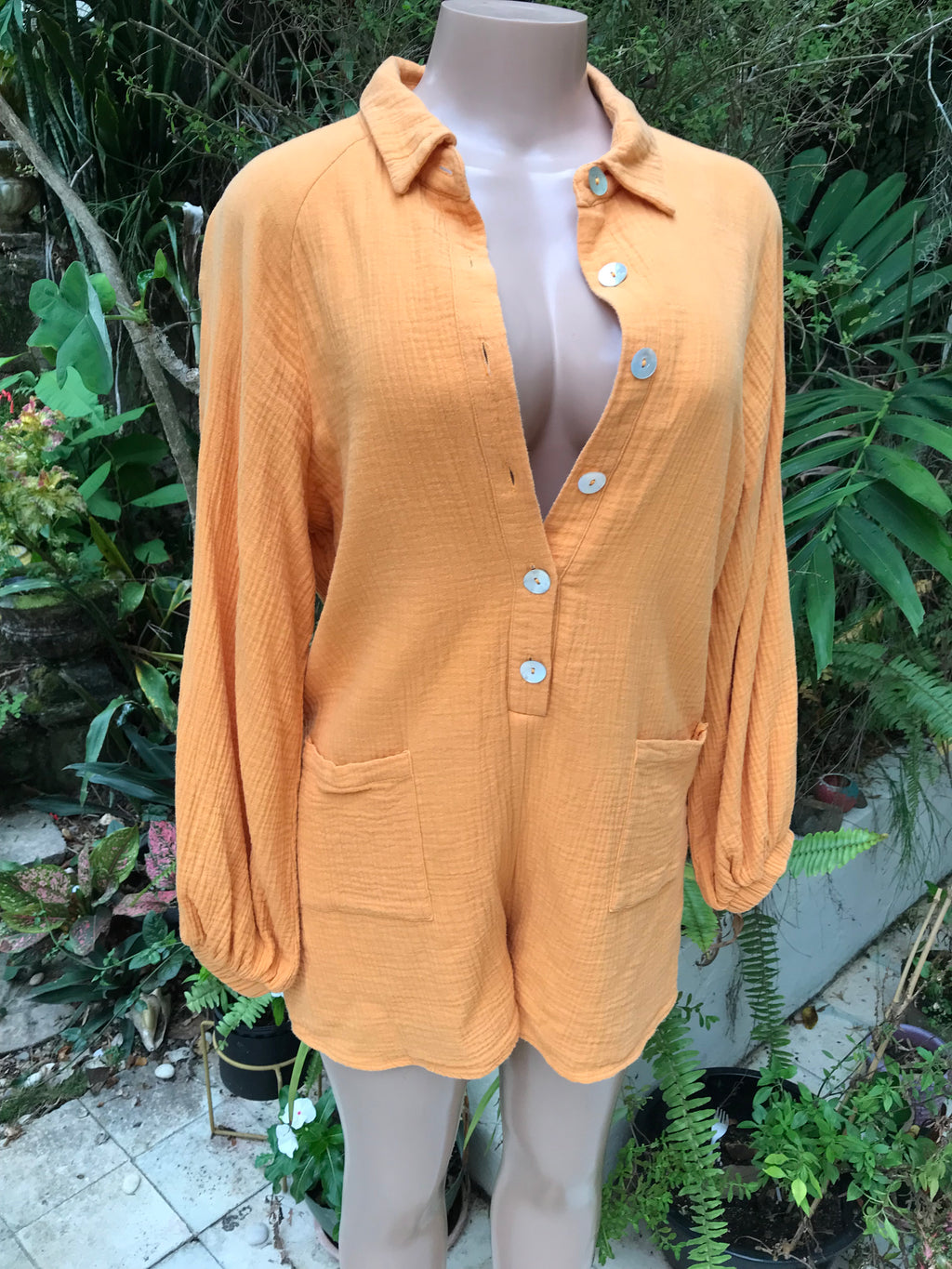 orange cotton short romper textured long sleeve ~~~ m to large ,,,
