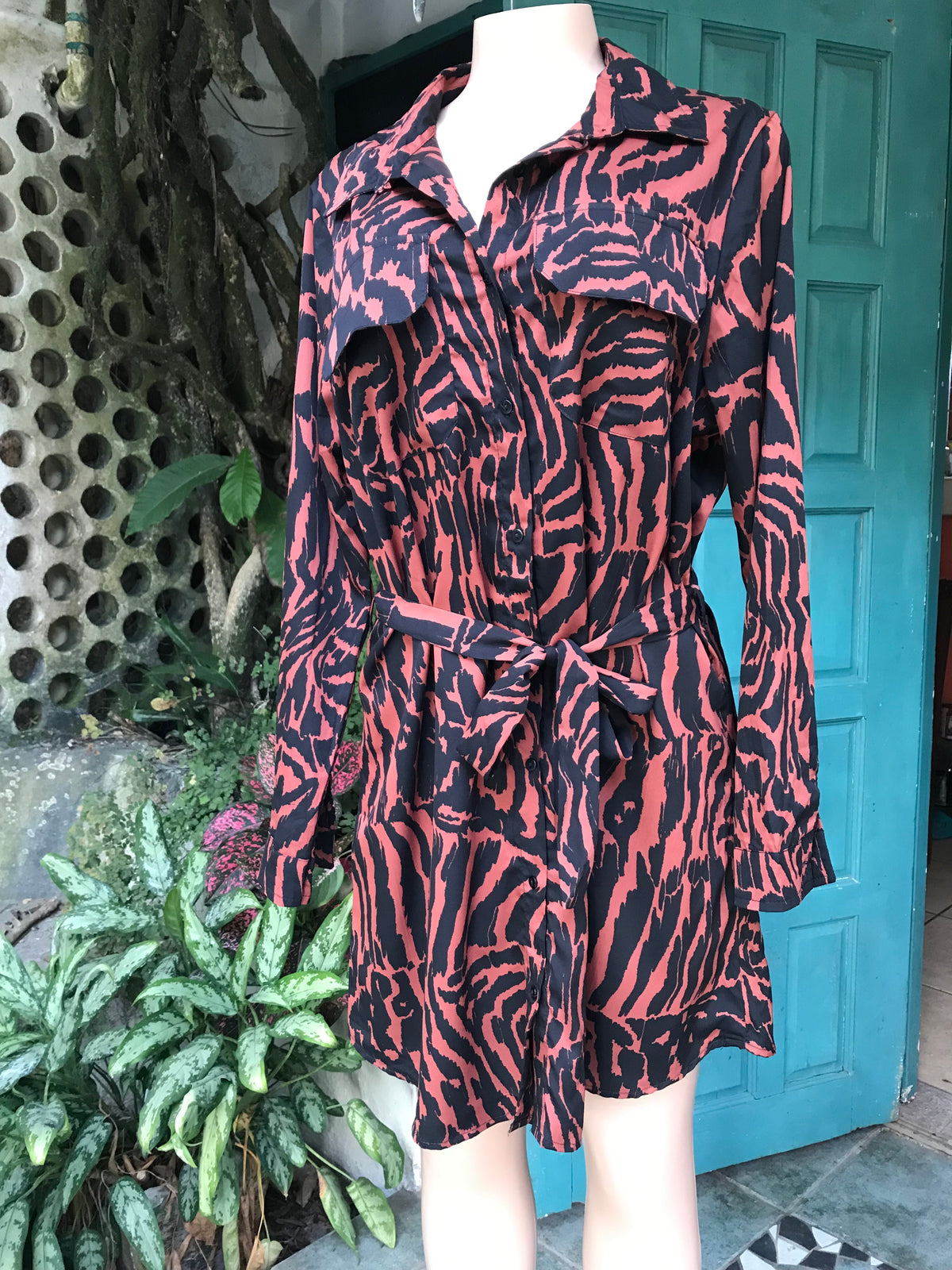 Brown cheetah shirt dress