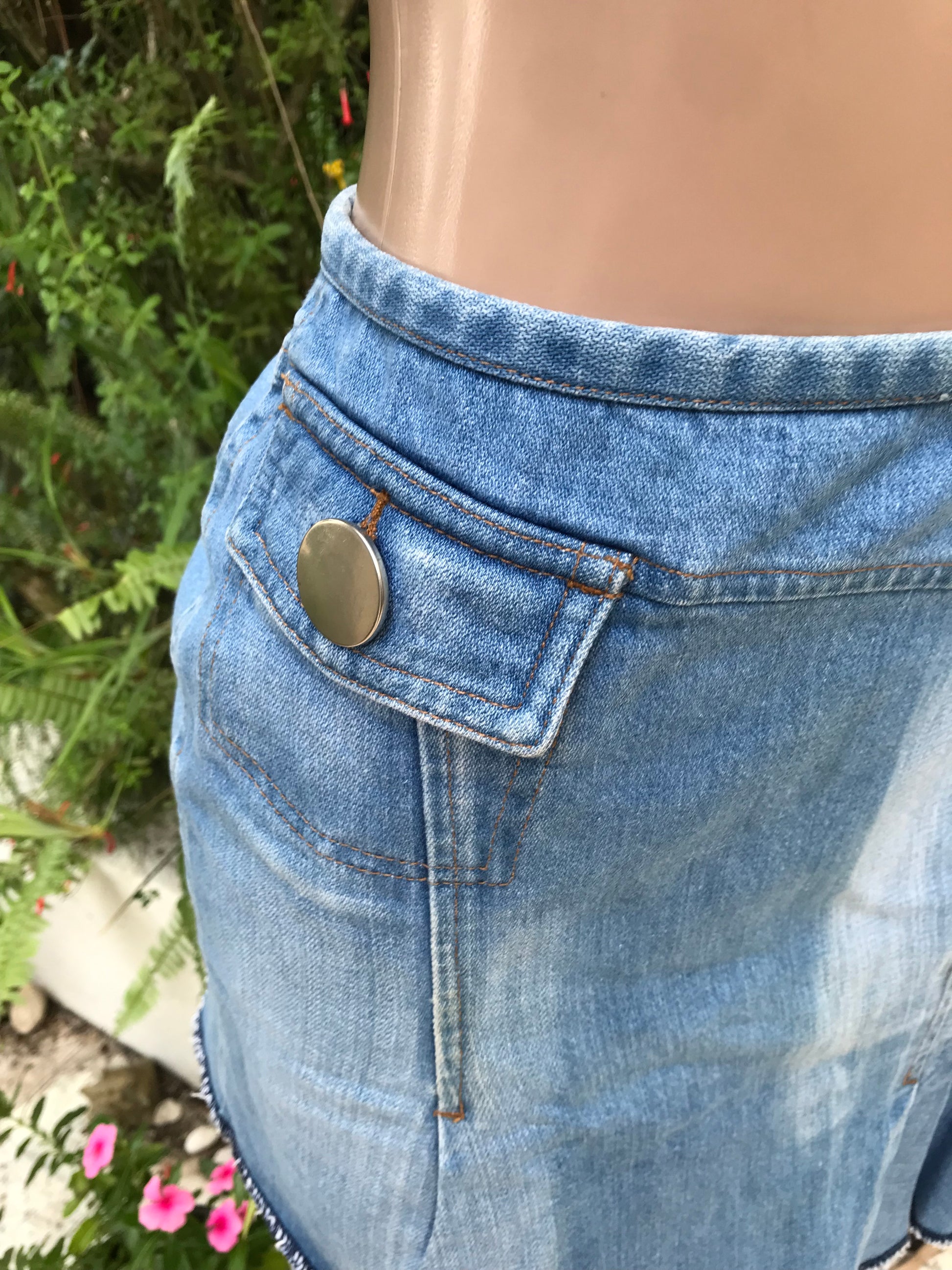 Retro Asymmetrical Denim Skirt . M