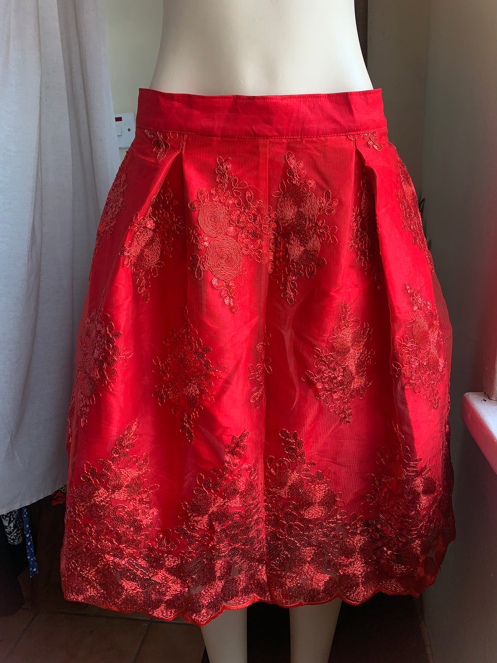 Red balloon skirt M/L