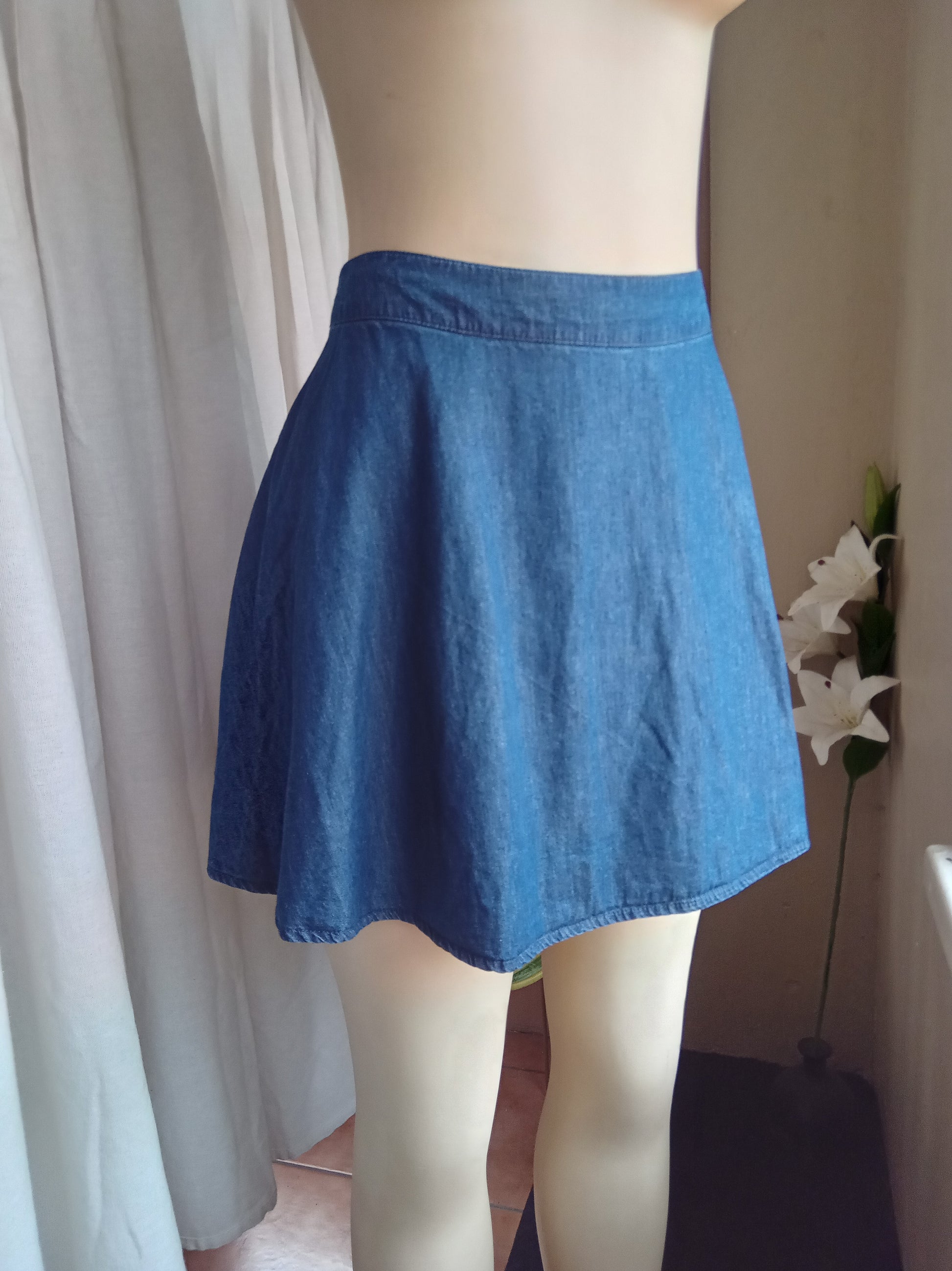Forever 21 light denim circle skirt m