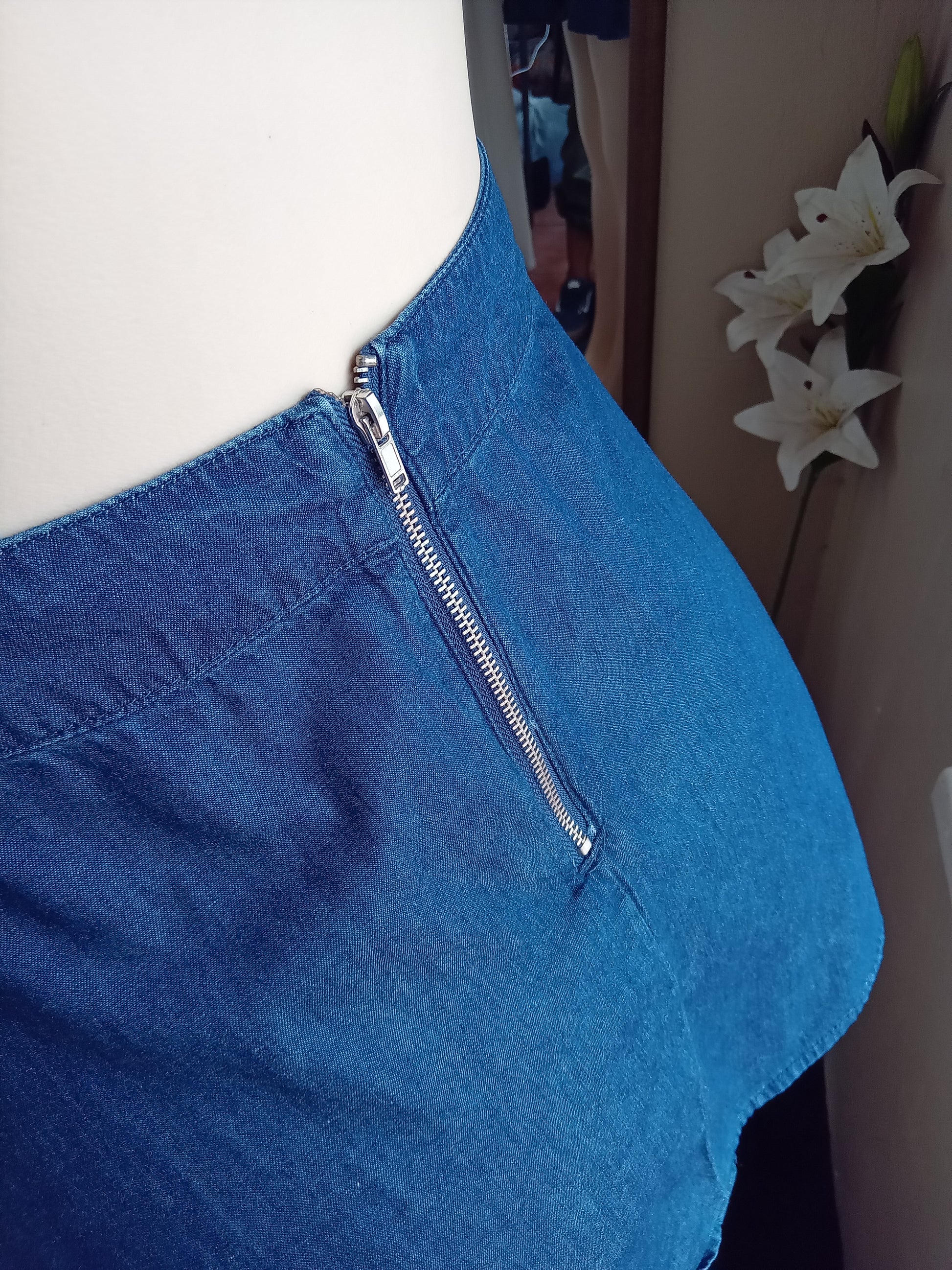 Forever 21 light denim circle skirt m