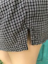 Load image into Gallery viewer, American Eagle preppy Grey houndstooth fashion mini skirt. M
