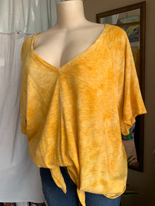 Marbled Yellow V Neck top with tie 1x …