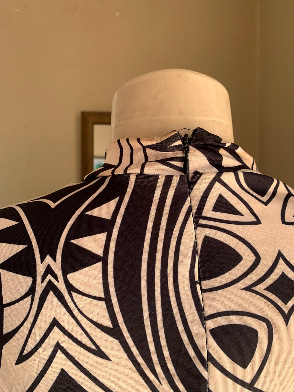 black print long sleeve dress turle neck /XL with stretch
