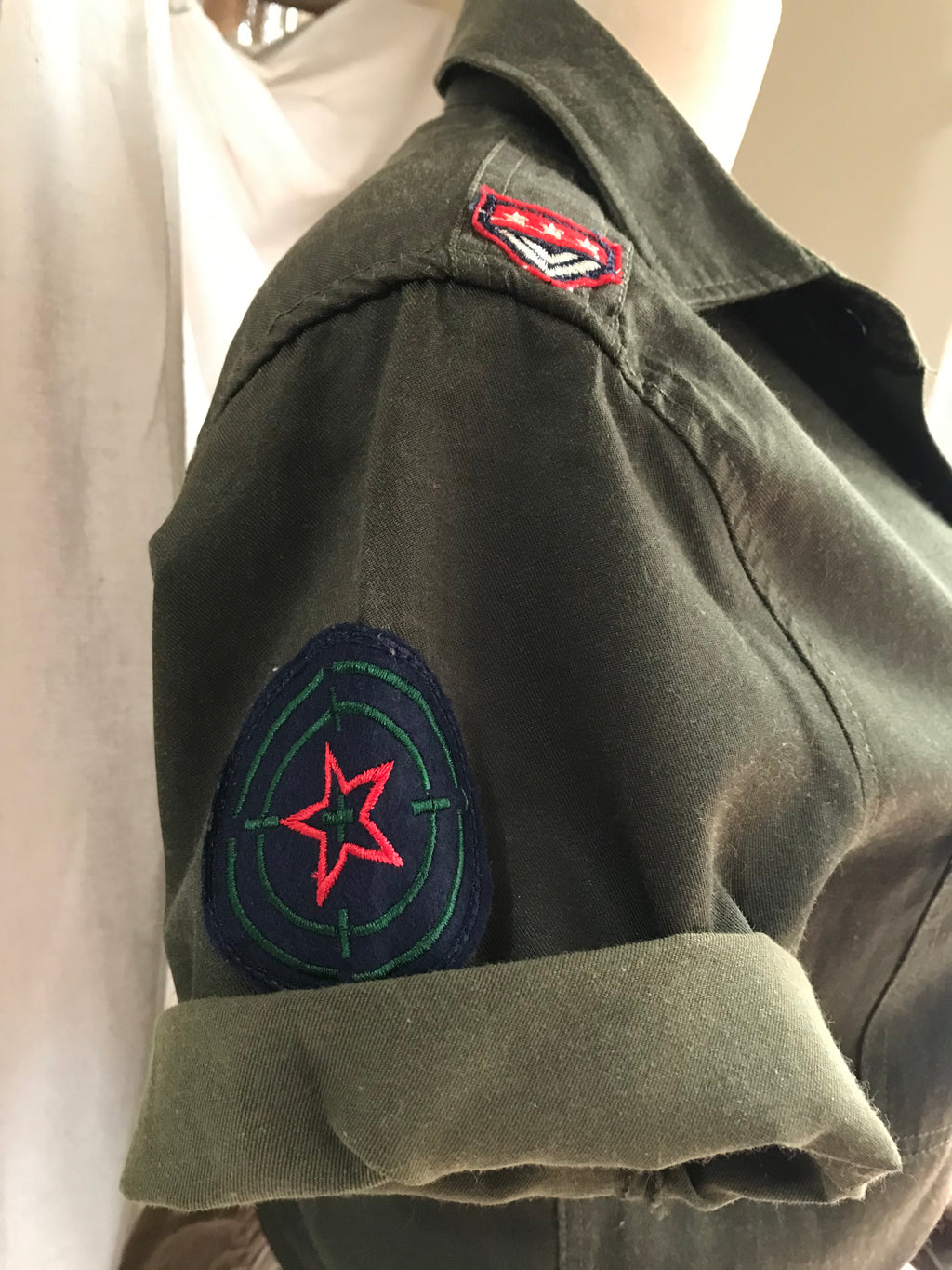Phat Farm army green button shirt emblems mens ... M