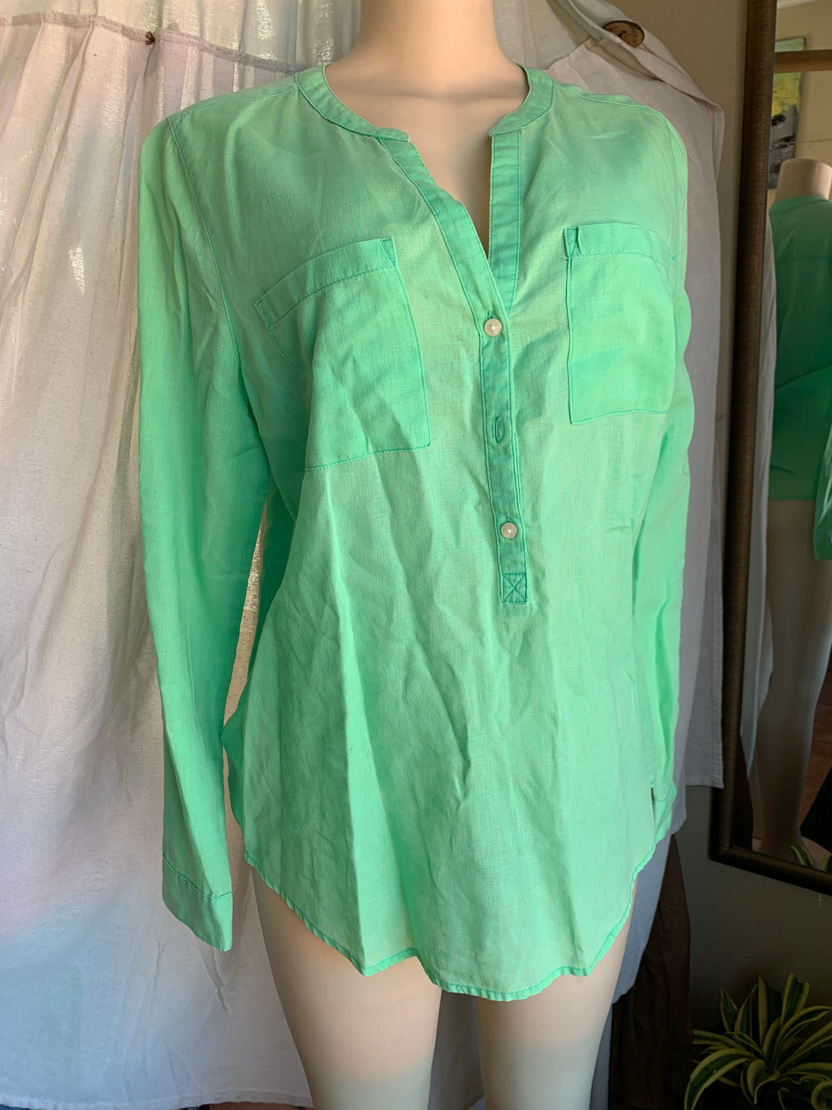 Linen blend Old Navy green shirt … M,,,