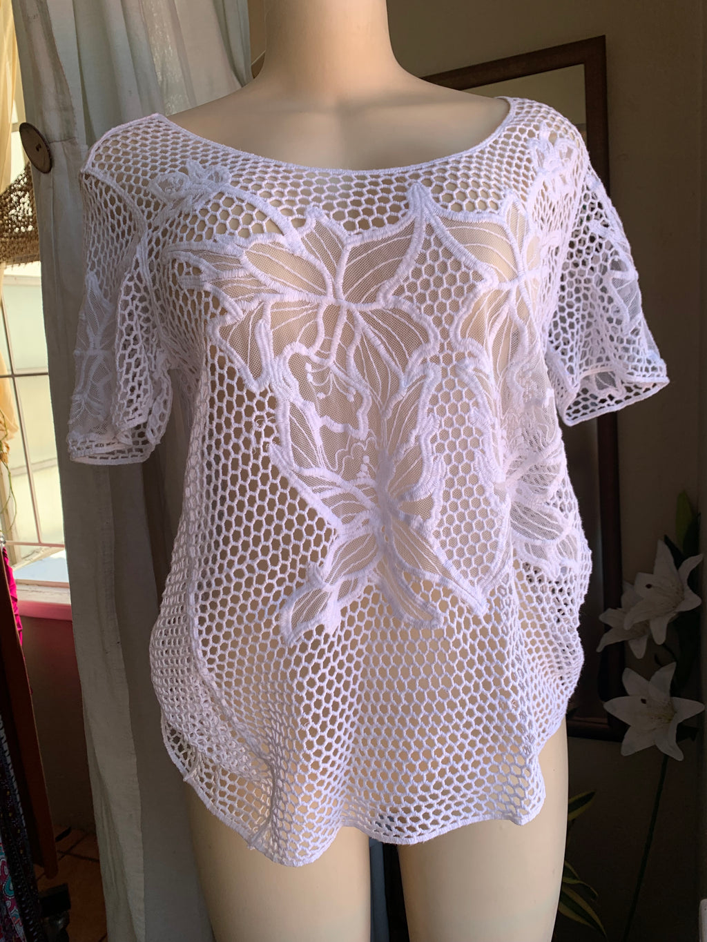 100% Cotton vintage white mesh crotchet top … fits up to /XL ,,,