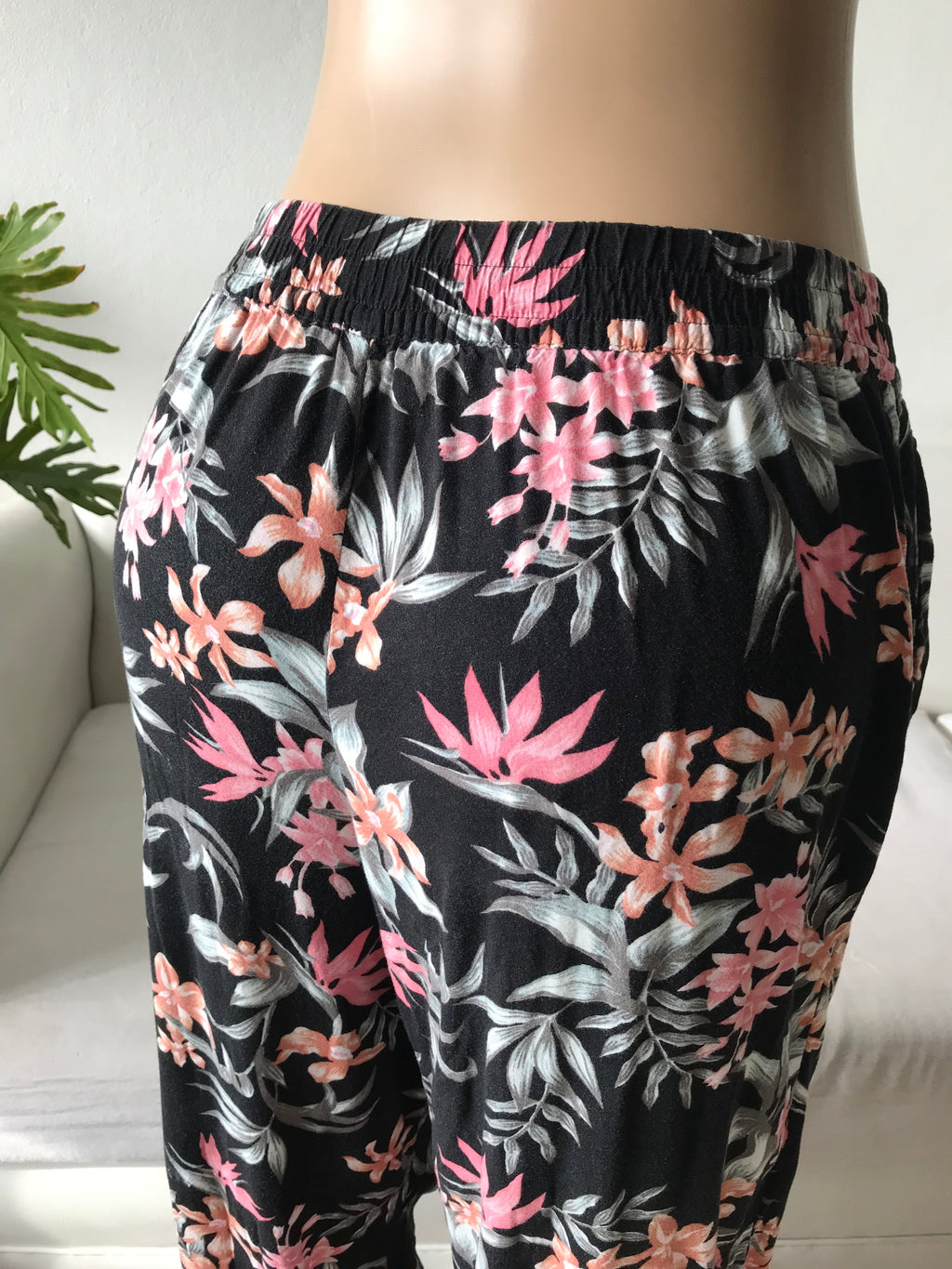 Tropical palazzos  H&M • M/L