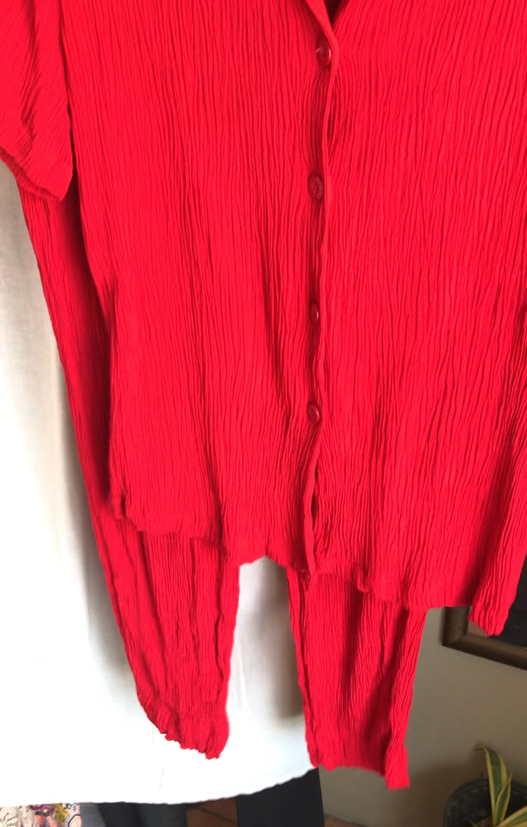 Vintage red crinkle pants set... S/M ^^^ rayon