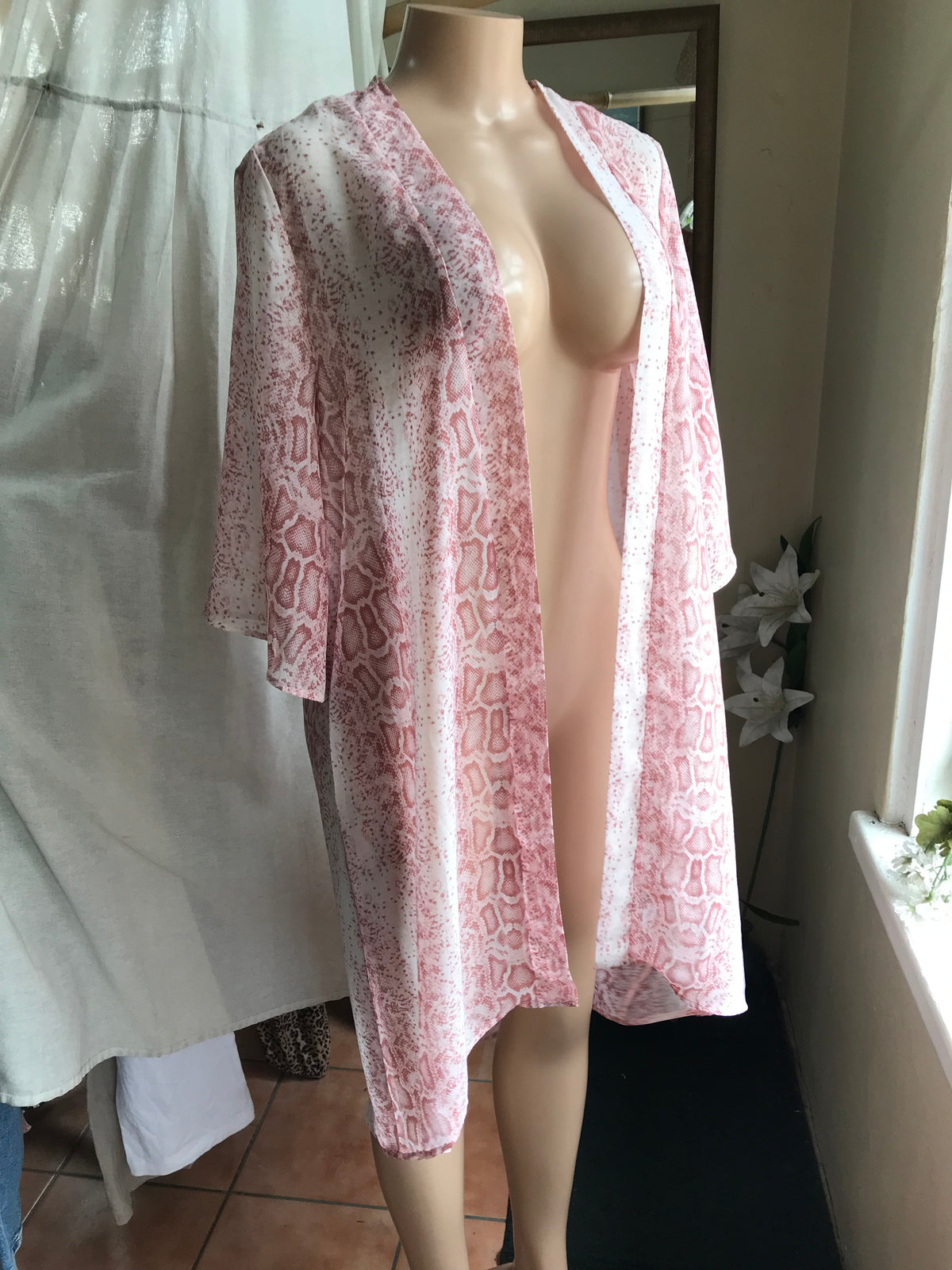 pink sheer snakeskin kimono robe ... s to L