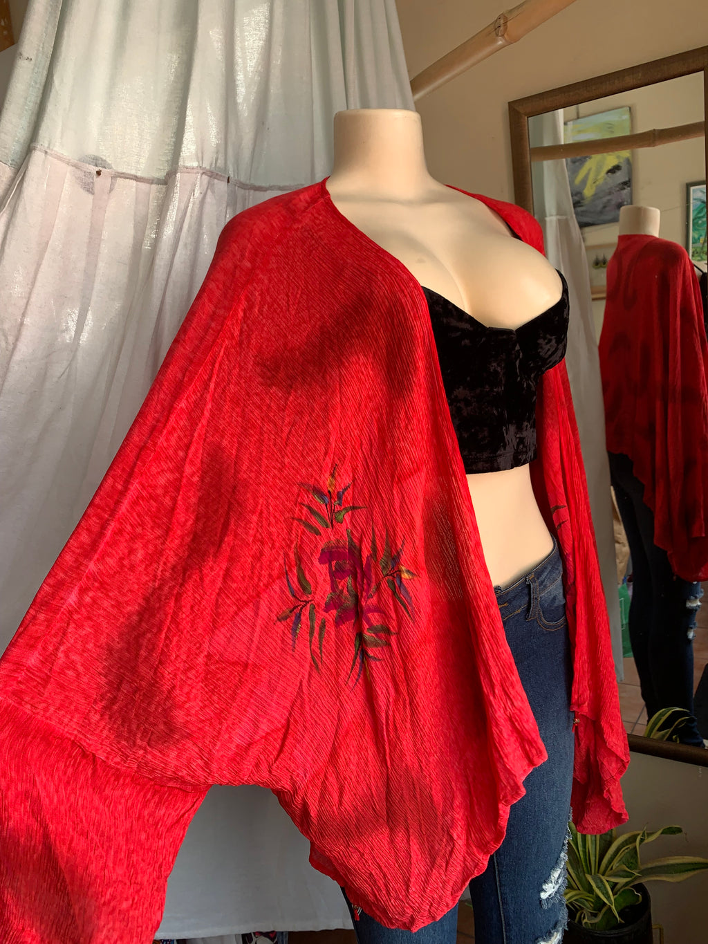 Vintage reds kimono with hand painted detail ^^^