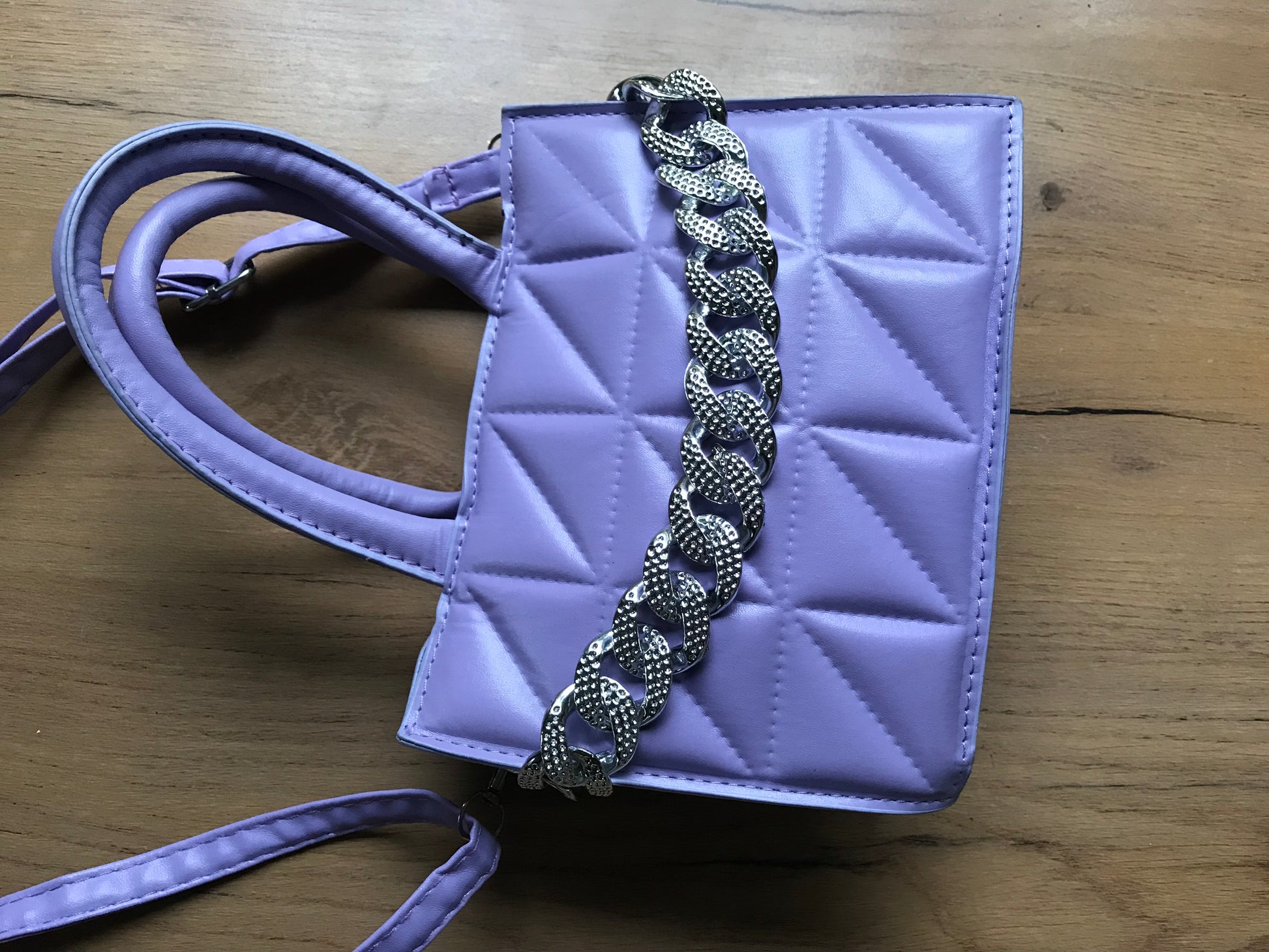 purple quilted chain crossbody fashion bag *** new
