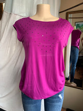 Load image into Gallery viewer, Purple top with rhinestones Mlll
