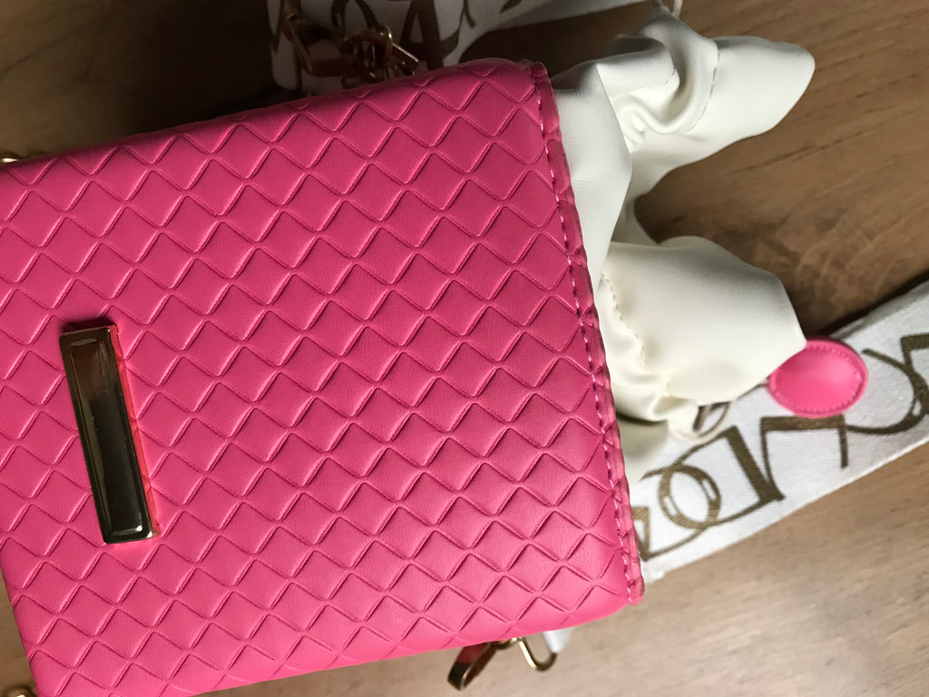 pink square crossbody fashion bag *** new