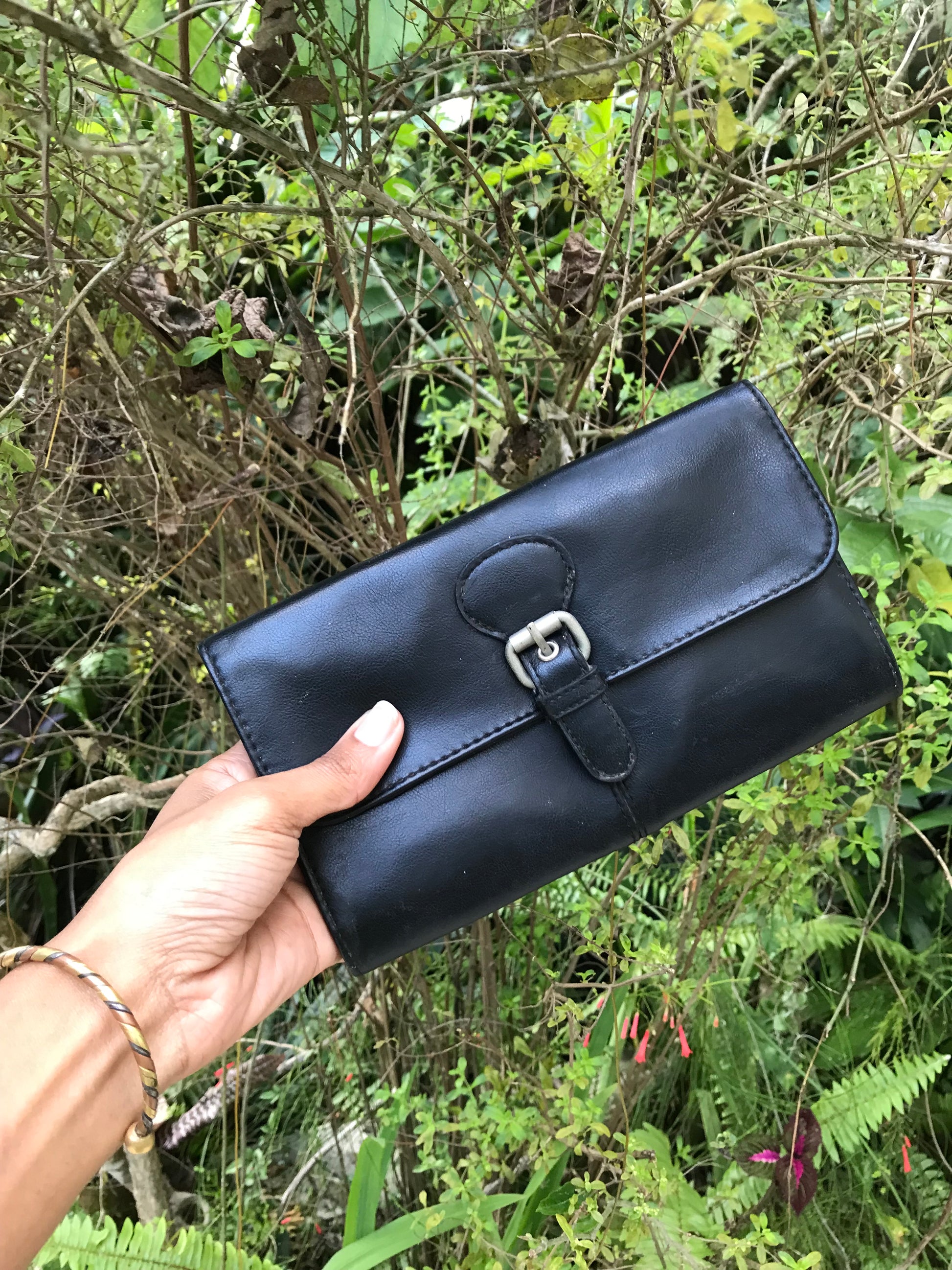 Black retro money organizer purse vinyl