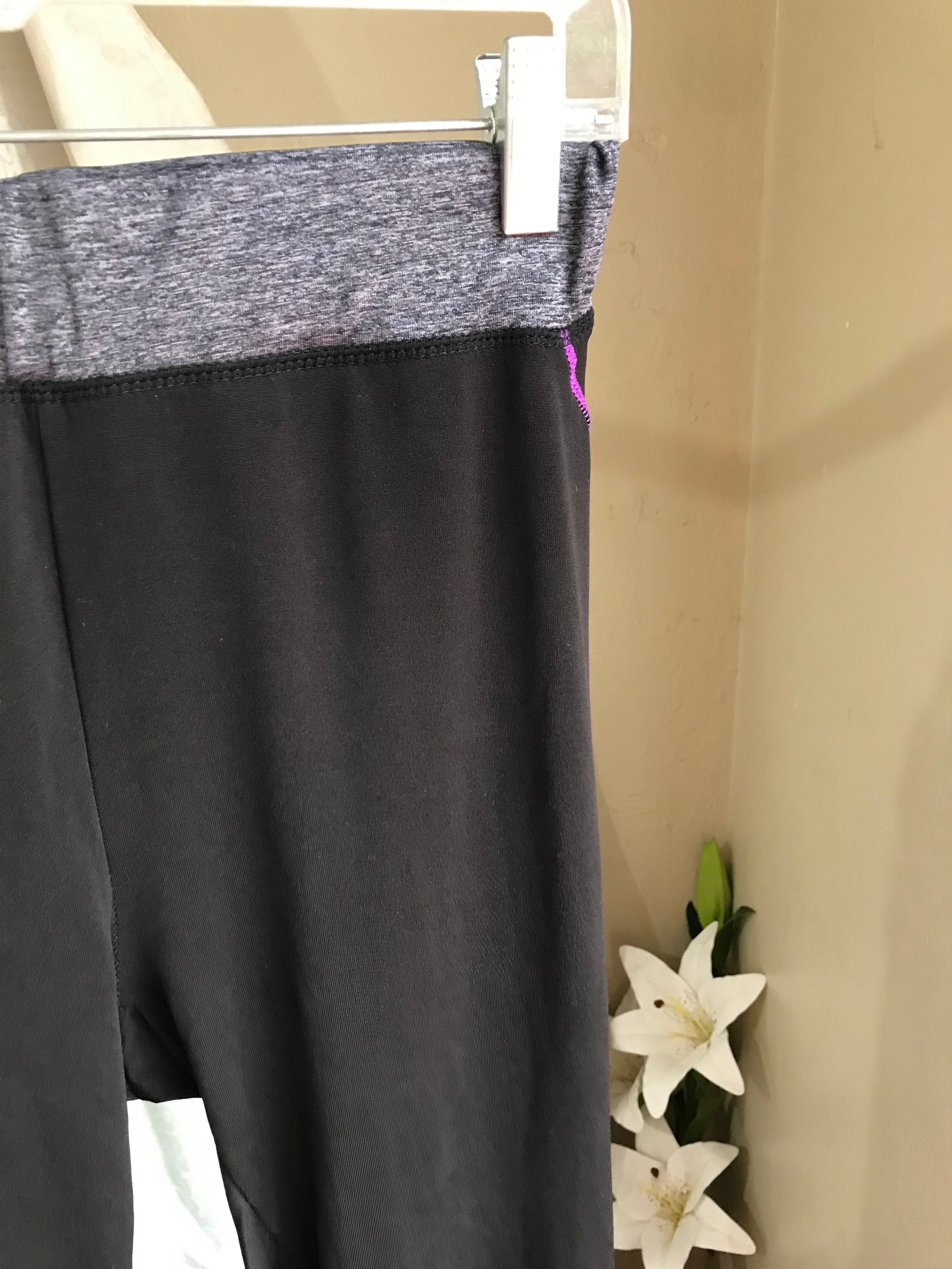 Black grey purple stitch exercise leggings ::: L
