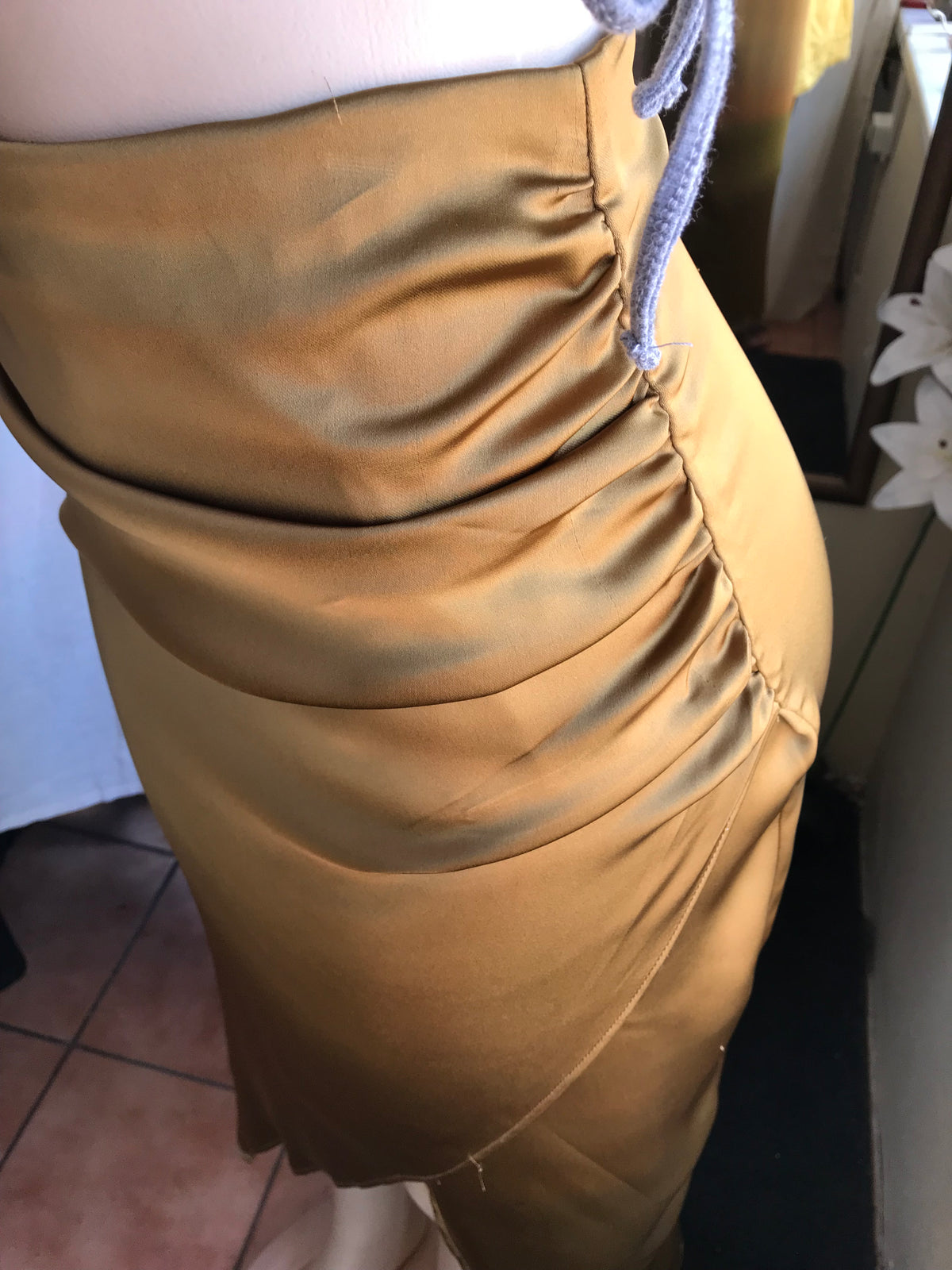 Liquid gold ruche midi skirt... S