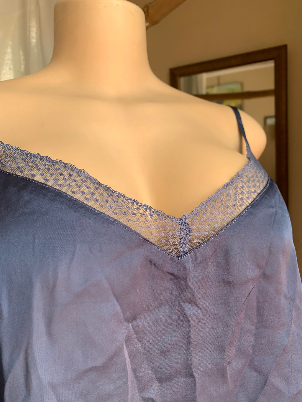Satin tank top with polka dot lace neckline … L /XL