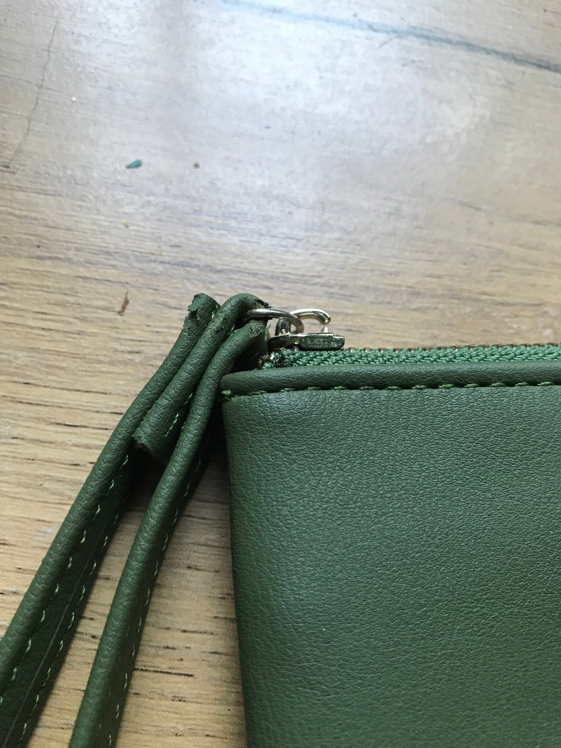 forever young earth green mini bag / clutch ***