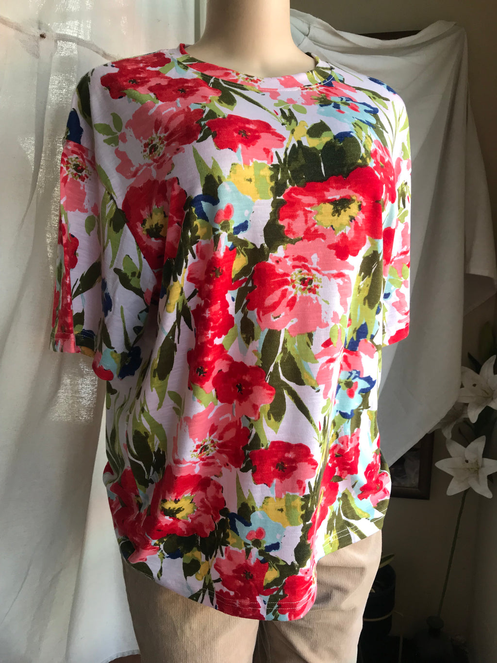 Bold floral red cotton Graphic Tee  ;;; /XL